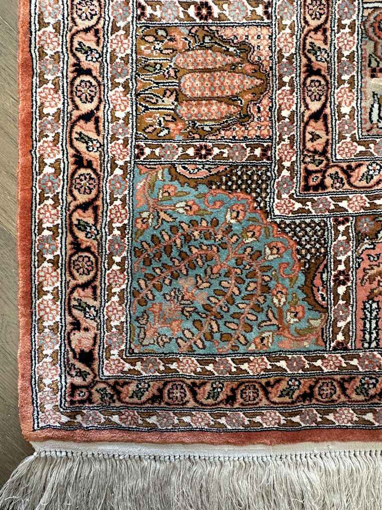 Pure Silk  handmade Persian rug 290x183cm