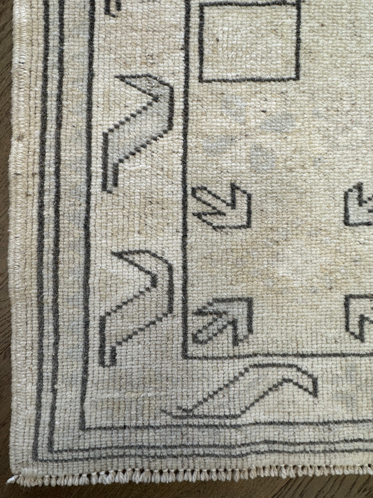 Vintage Turkish  handmade rug 290x200cm