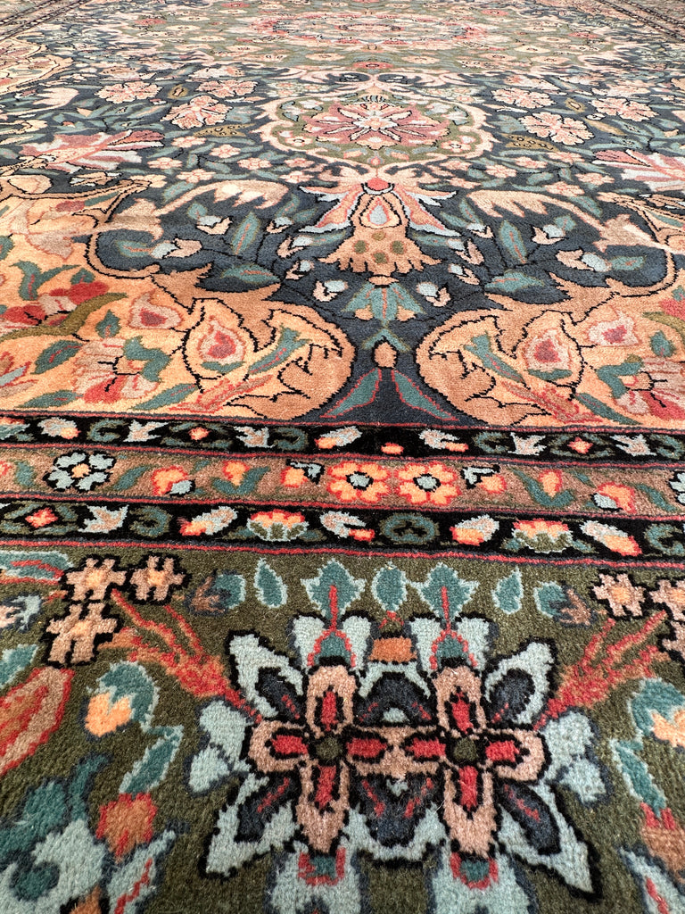 Handmade Egyptian vintage  Rug 434x310 cm