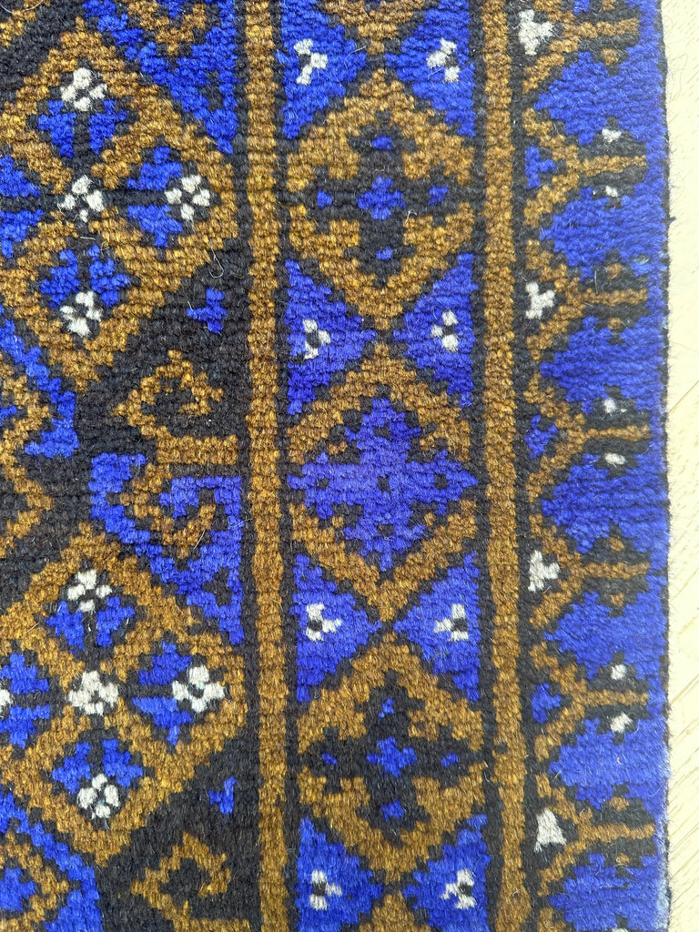 Afghan handmade rug,Chobi. Size: 195x155 cm