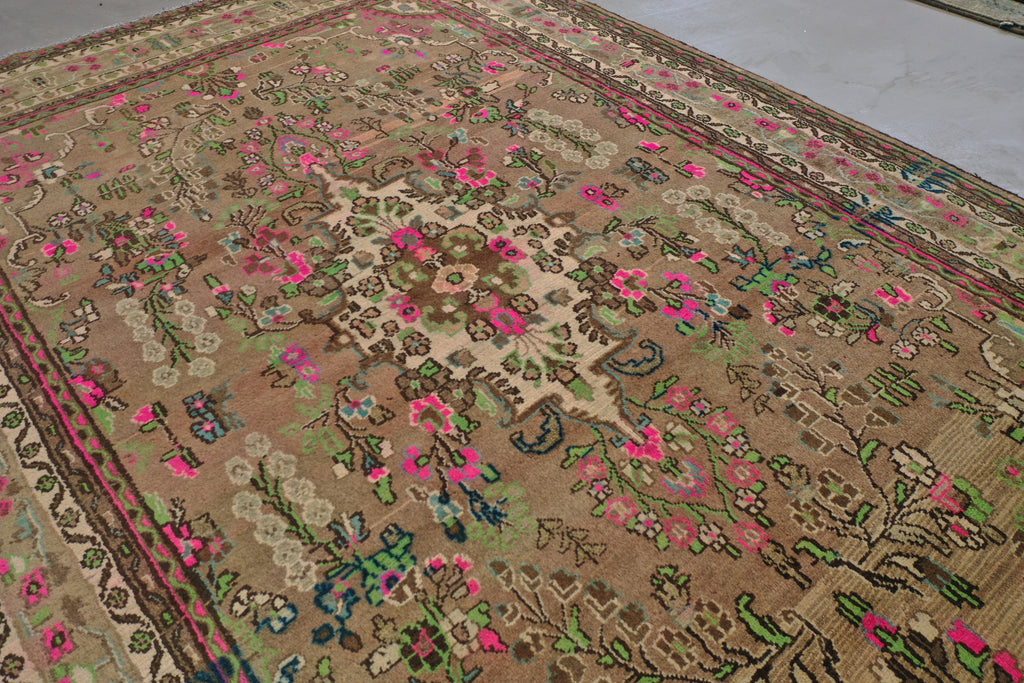 Afghan Vintage Sarouk rug 296x202