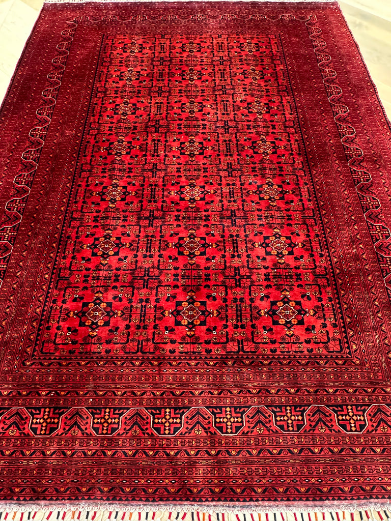 Afghan handmade extremely fine quality with 100 percent Belgian wool. Size: 280x200 cm