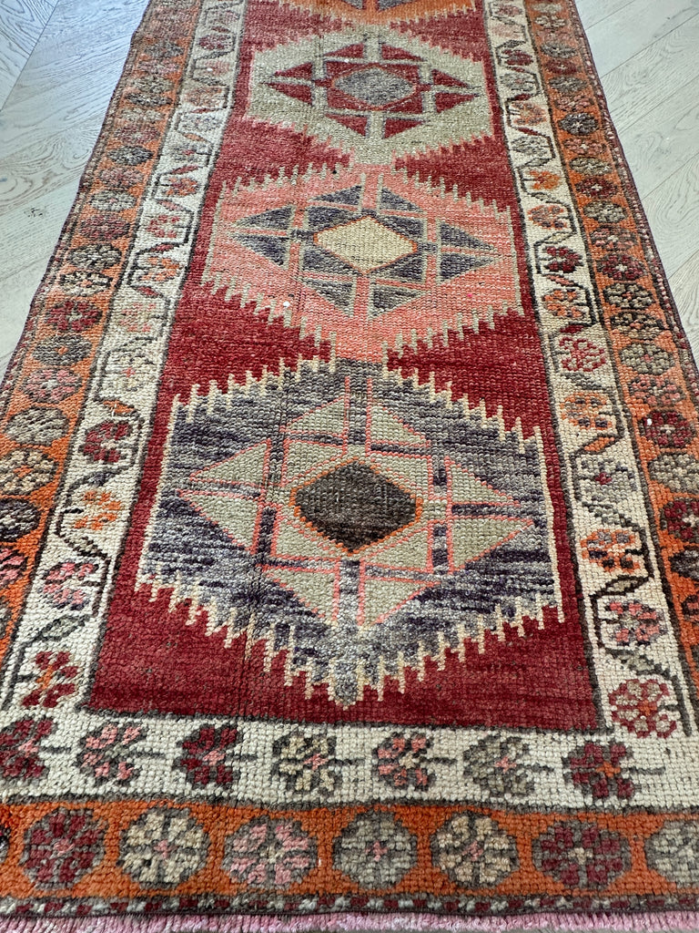 Vintage Turkish hand-made runner 453x92 cm