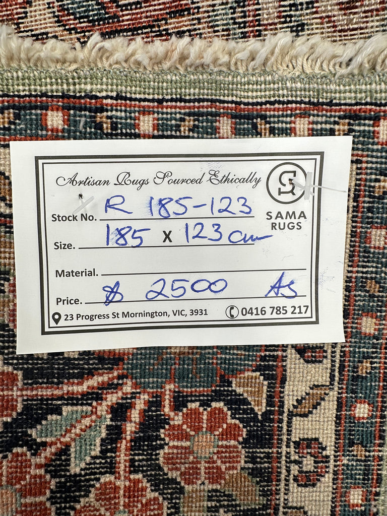 Vintage Turkish handmade rug 185x123 cm