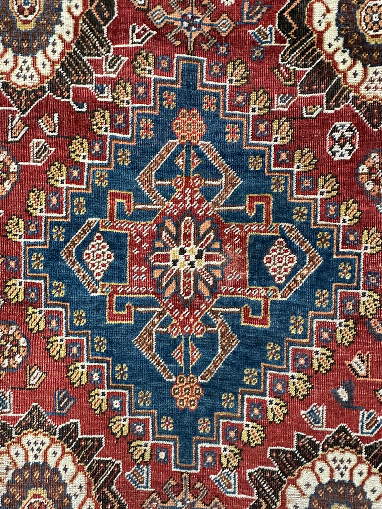 Rare vintage handmade rug 278x165 cmk