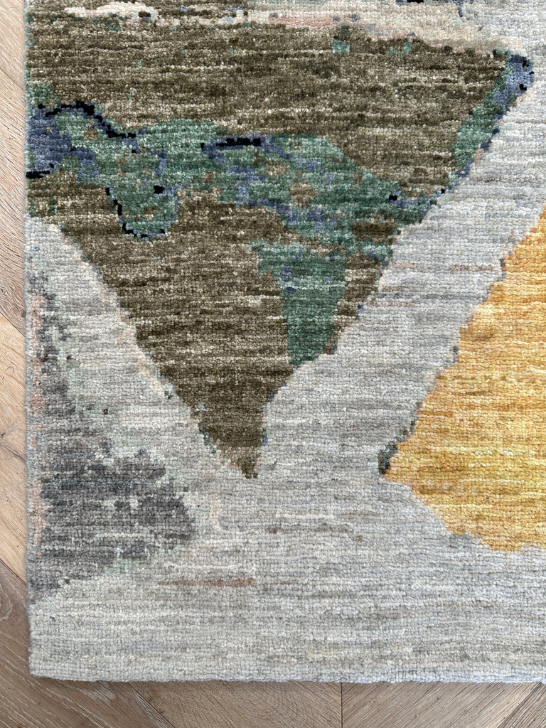 Afghan handmade rug,modern Chobi. Size:258x186 cm