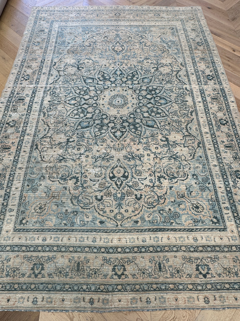 Vintage Turkish  handmade rug 280x194 cm