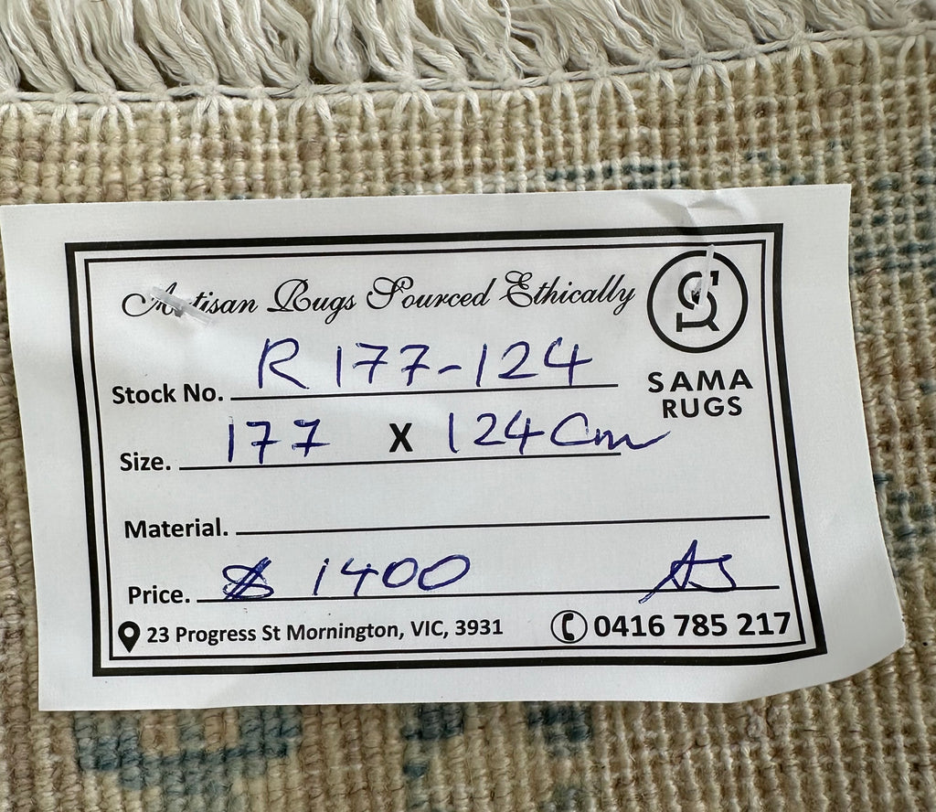 Hand woven Turkish vintage rug 177x124 cm