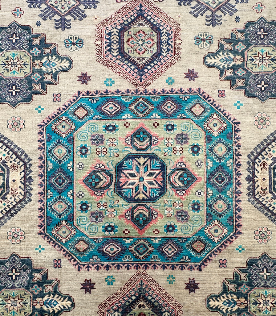 Afghan handmade rug,Chobi. Size: 403x303 cm