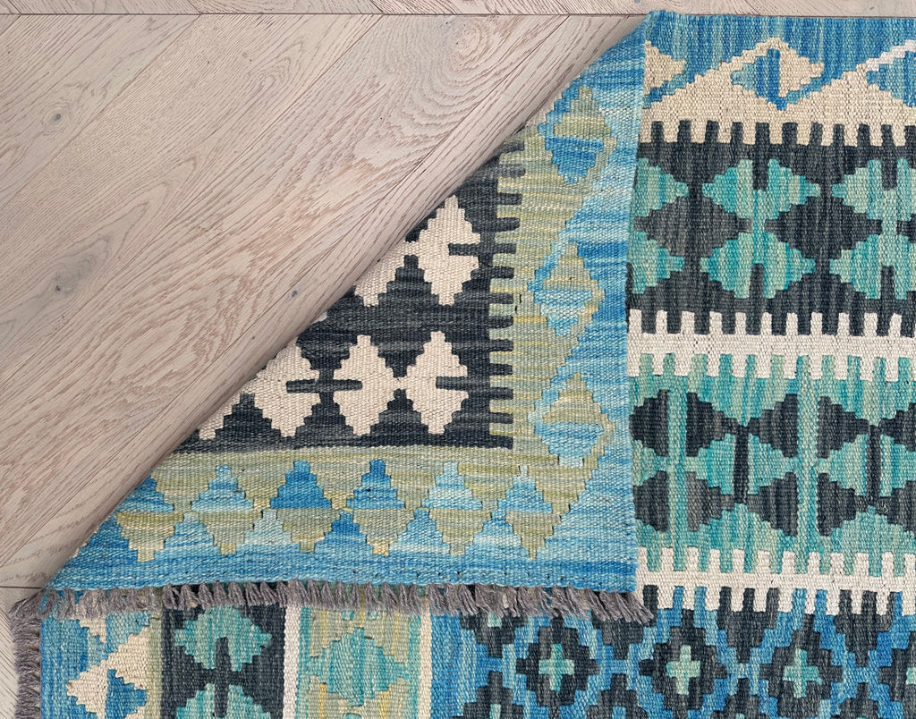 Chobi Kilim 251x191 cm