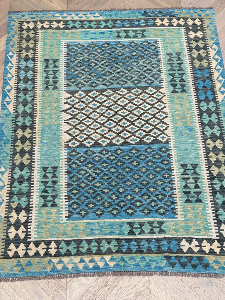 Chobi Kilim 251x191 cm