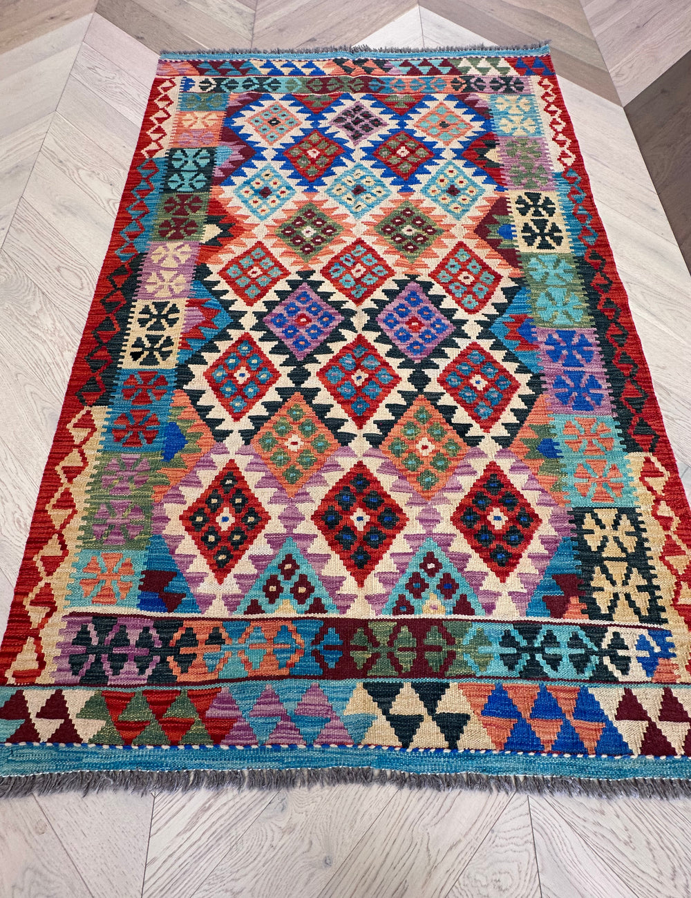 Chobi Kilim 183x122 cm