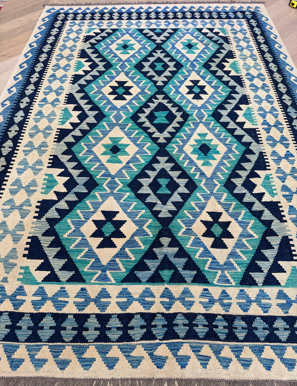 Chobi Kilim 267x186 cm