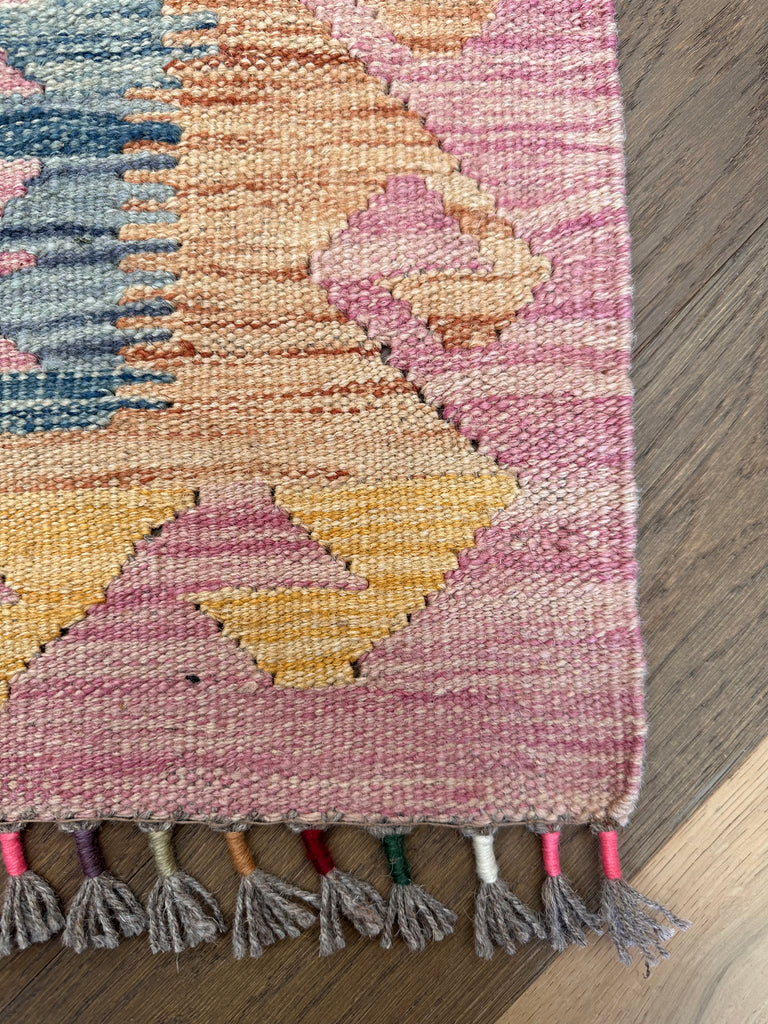 Chobi Kilim 301x202 cm