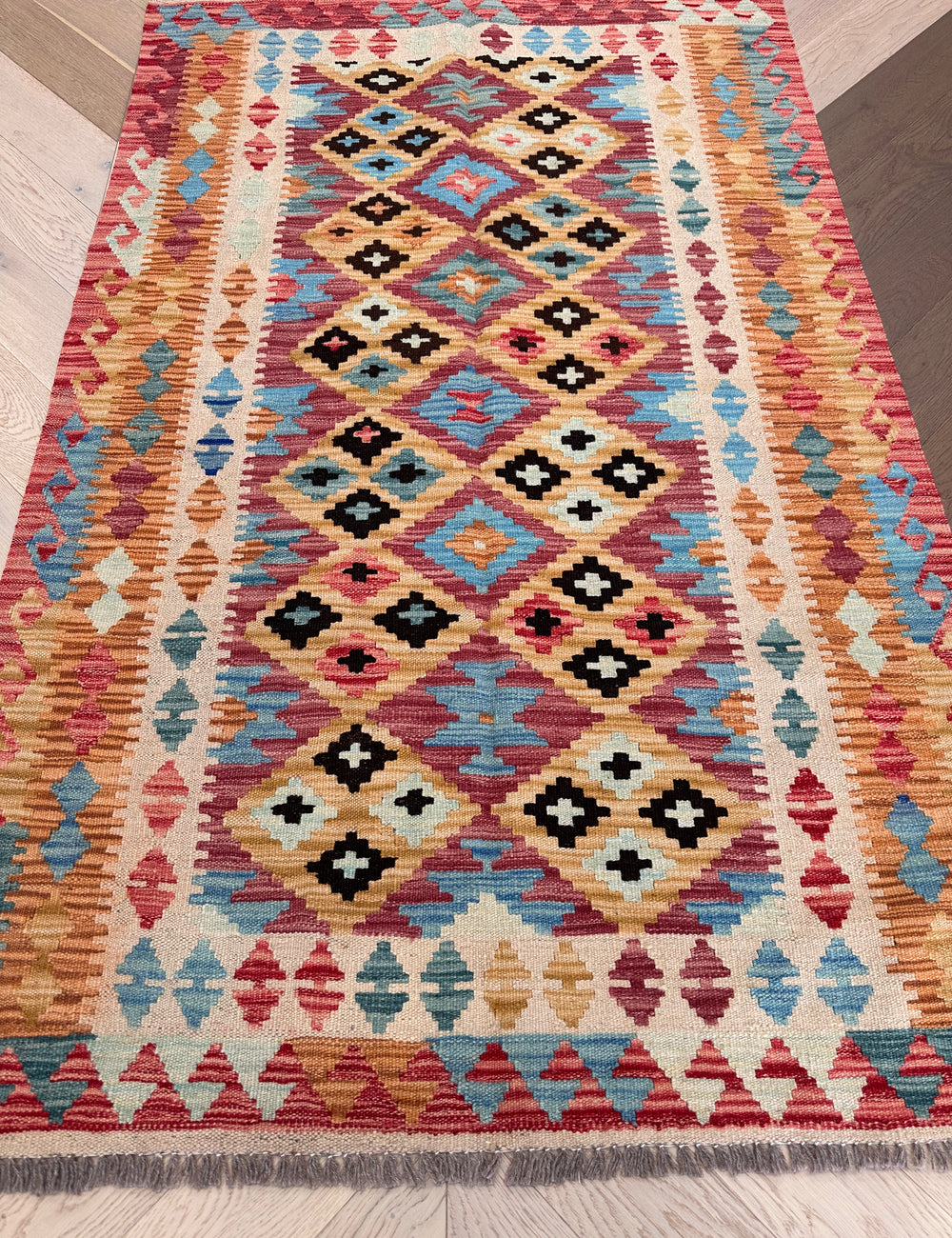 Chobi Kilim 185x118 cm