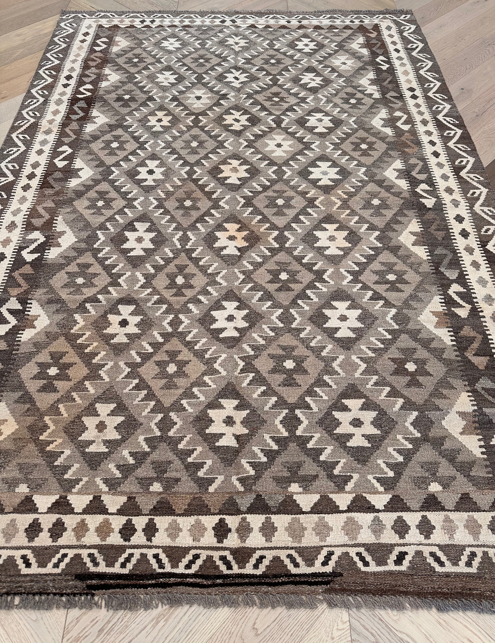 Chobi Kilim 252x173 cm