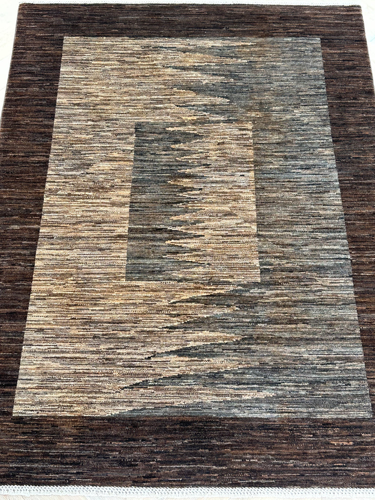 Handmade Gabeh Rug |192x147 cm