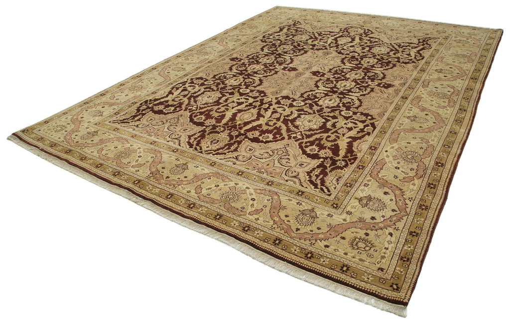 Antique Oushak Rug in Warm Brown and Beige – A Timeless Masterpiece