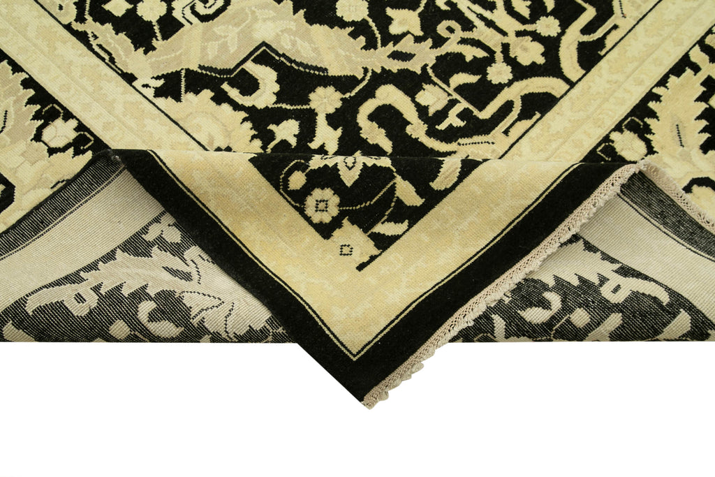 Vintage Uşak Halı Rug - 2.87 x 4.04m