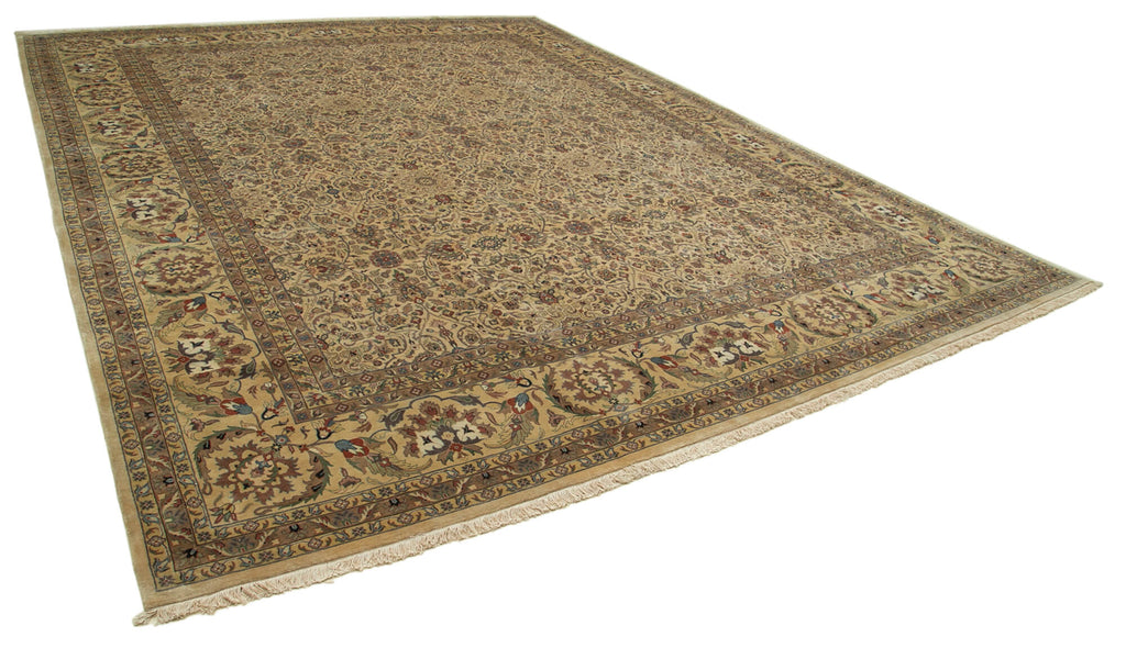 Vintage Uşak Halı Taban +N (20m² kadar) Rug - 3.67 x 4.55m