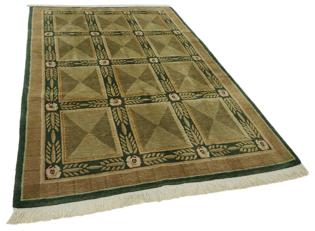 Vintage Uşak Halı C Rug - 1.80 x 2.80m