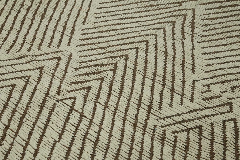 Beige Tribal Rug Rug – 2.72 x 3.75