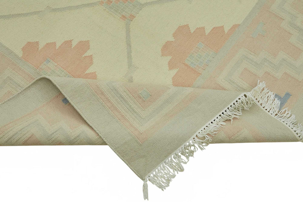 Scandinavian Rug 2.71 x 3.61 - Beige - SamaRugs