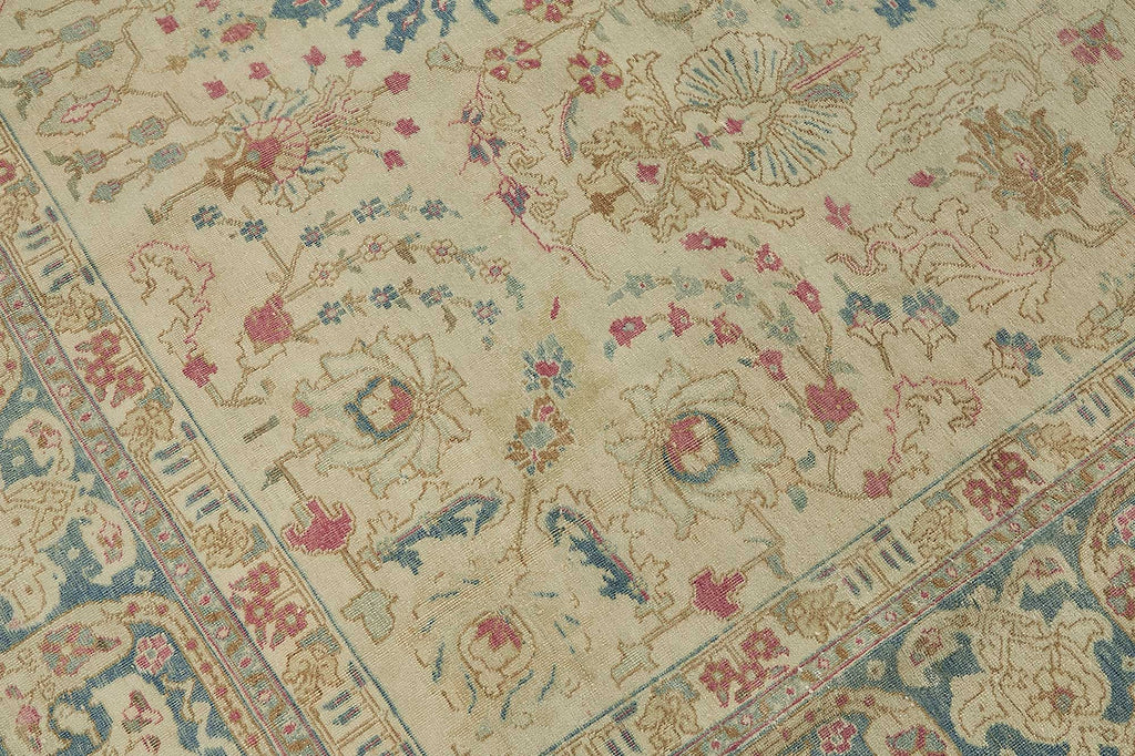 Persian Antique Rug 2.62 x 3.55 - Beige - SamaRugs