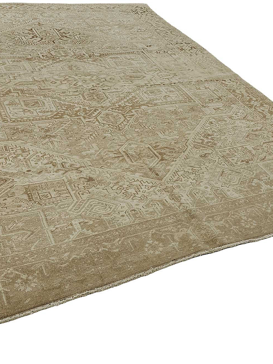 Persian Antique Rug 2.60 x 3.31 - Beige