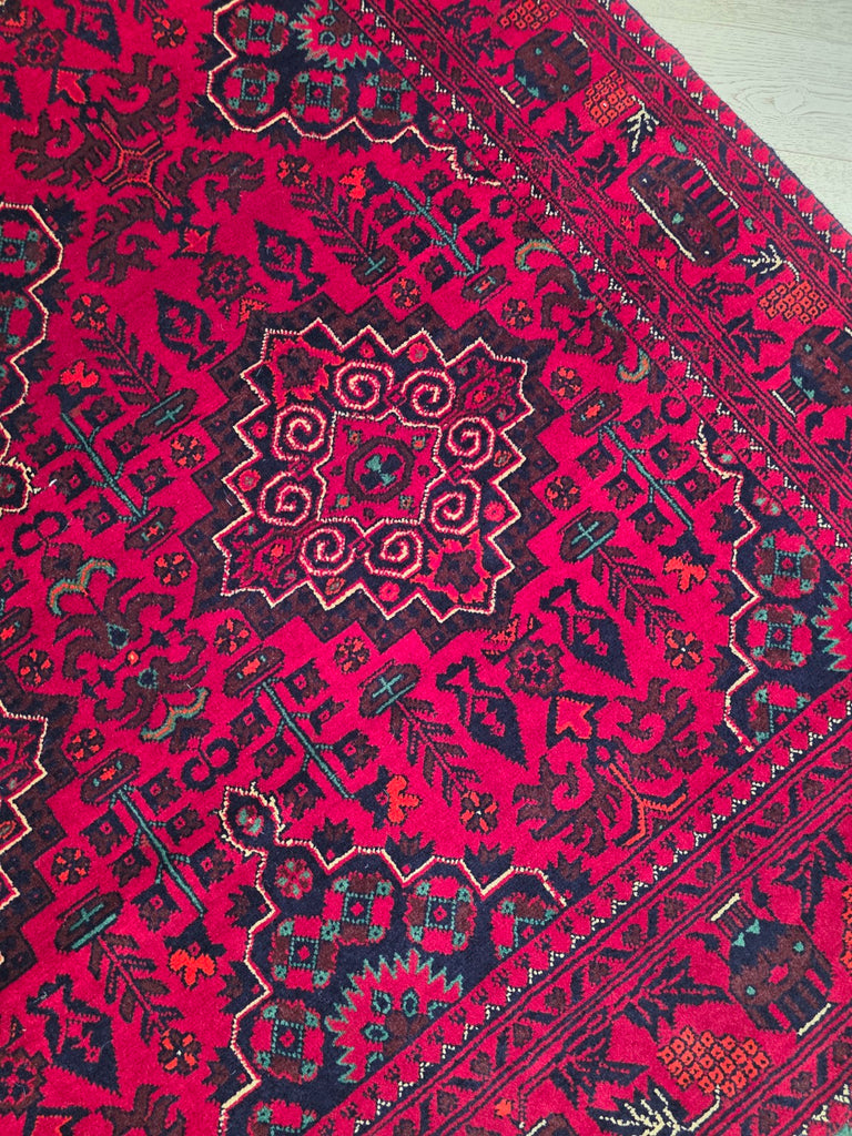 Khal Mohammadi Afghan rug close-up 4