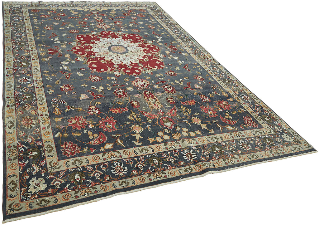 Grey vintage Persian rug 45515, 2.45 x 3.68 metres – photograph 2