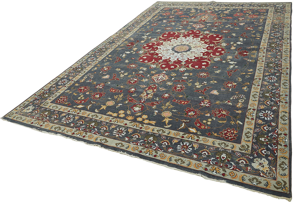Grey vintage Persian rug 45515, 2.45 x 3.68 metres – photograph 3