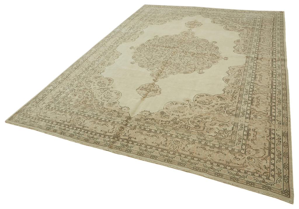 Beige vintage Persian rug 46183, 2.62 x 3.60 metres – photograph 3