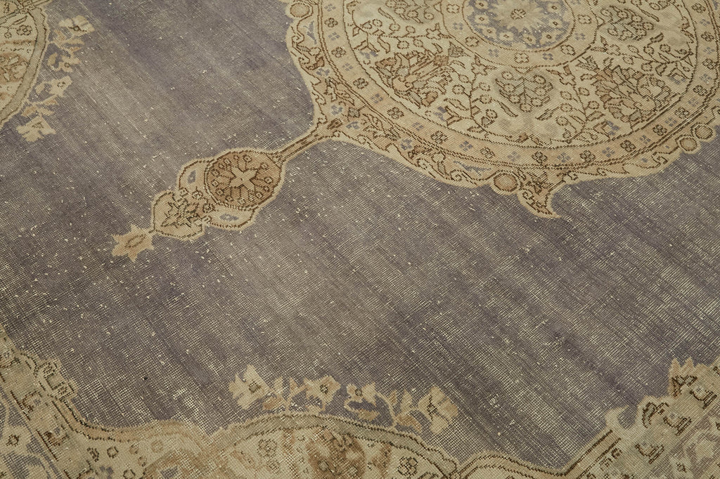 Beige vintage Persian rug 46411, 2.47 x 3.38 metres – photograph 9
