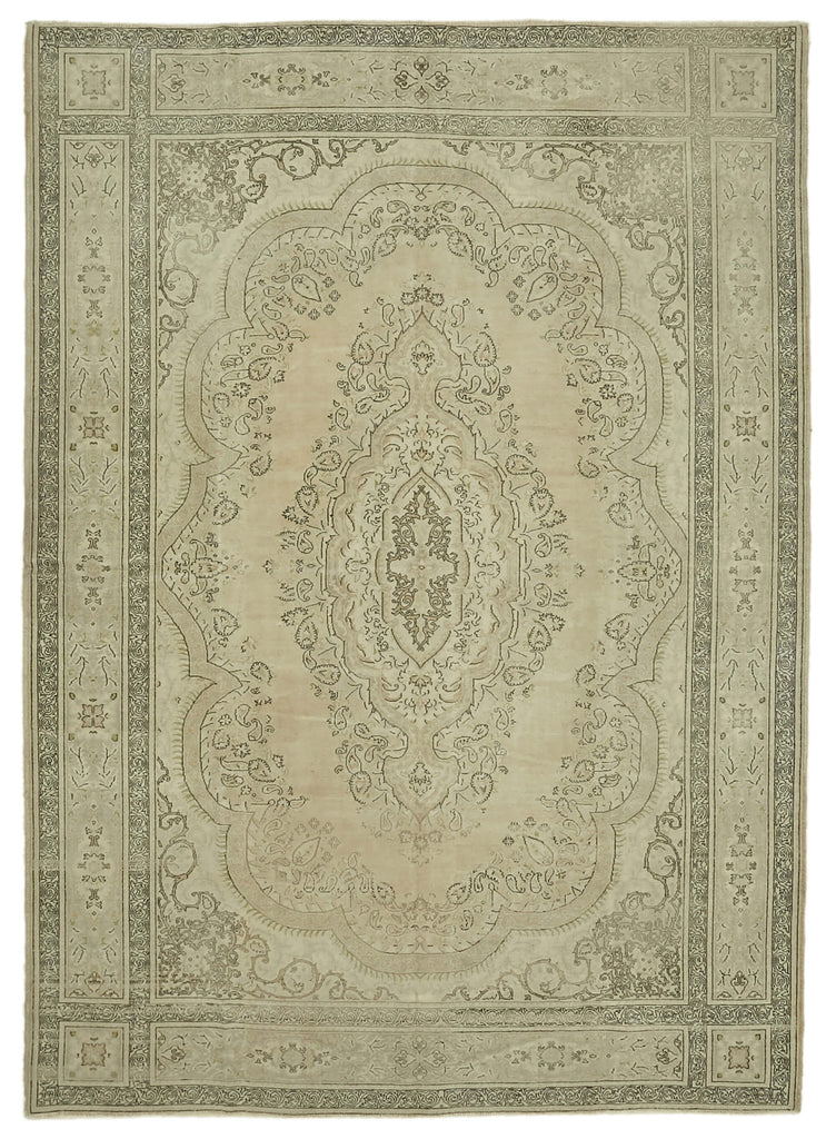 Beige vintage Persian rug 46447, 2.43 x 3.39 metres – full rug