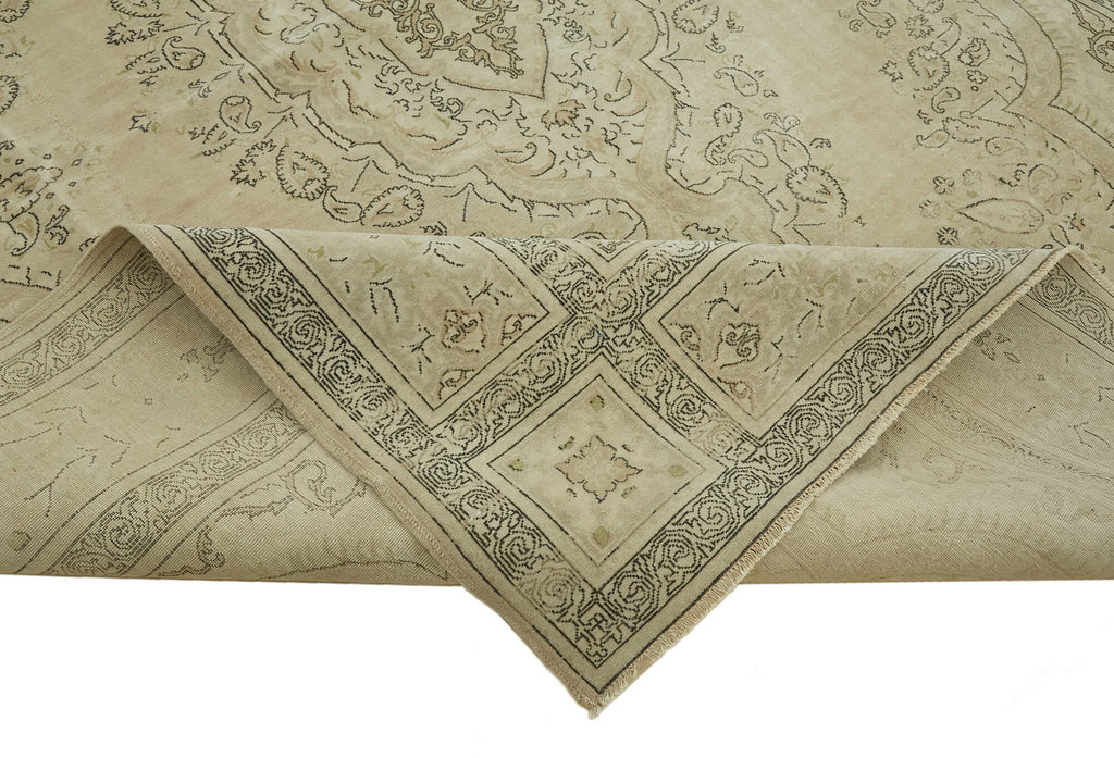 Beige vintage Persian rug 46447, 2.43 x 3.39 metres – photograph 6