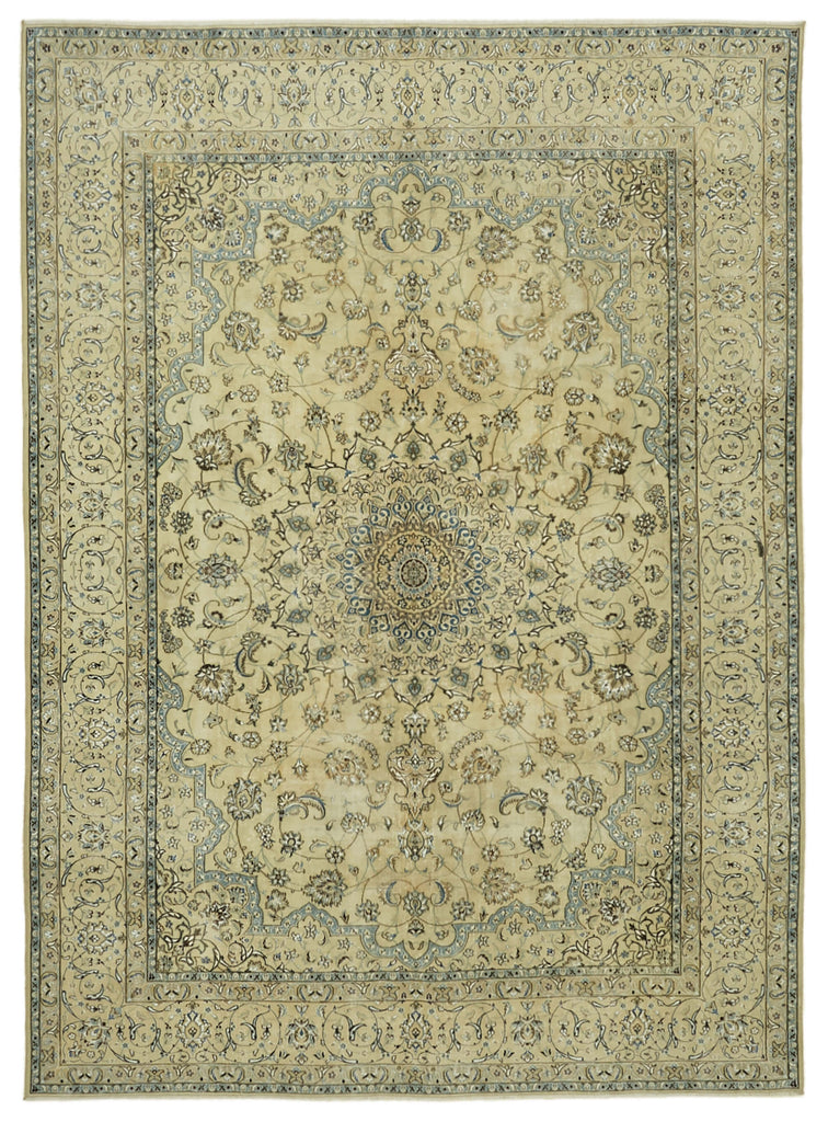 Beige vintage Persian rug 46459, 2.42 x 3.42 metres – full rug