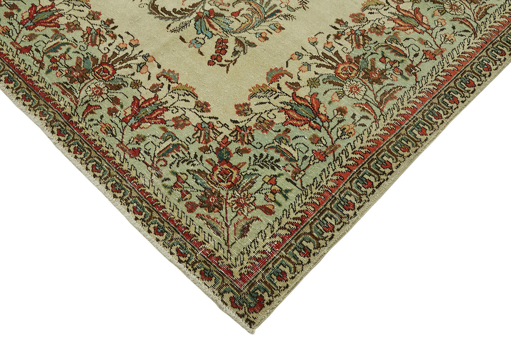 Beige vintage Persian rug 47180, 3.06 x 4.82 metres – photograph 4