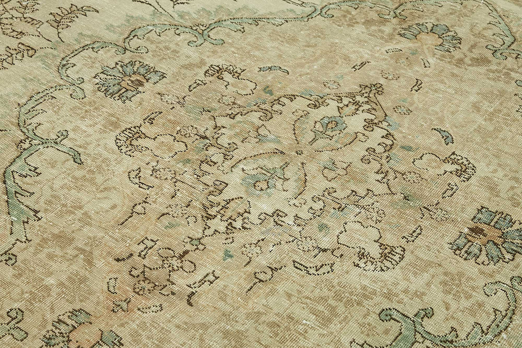 Beige vintage Persian rug 47670, 2.40 x 3.30 metres – photograph 5