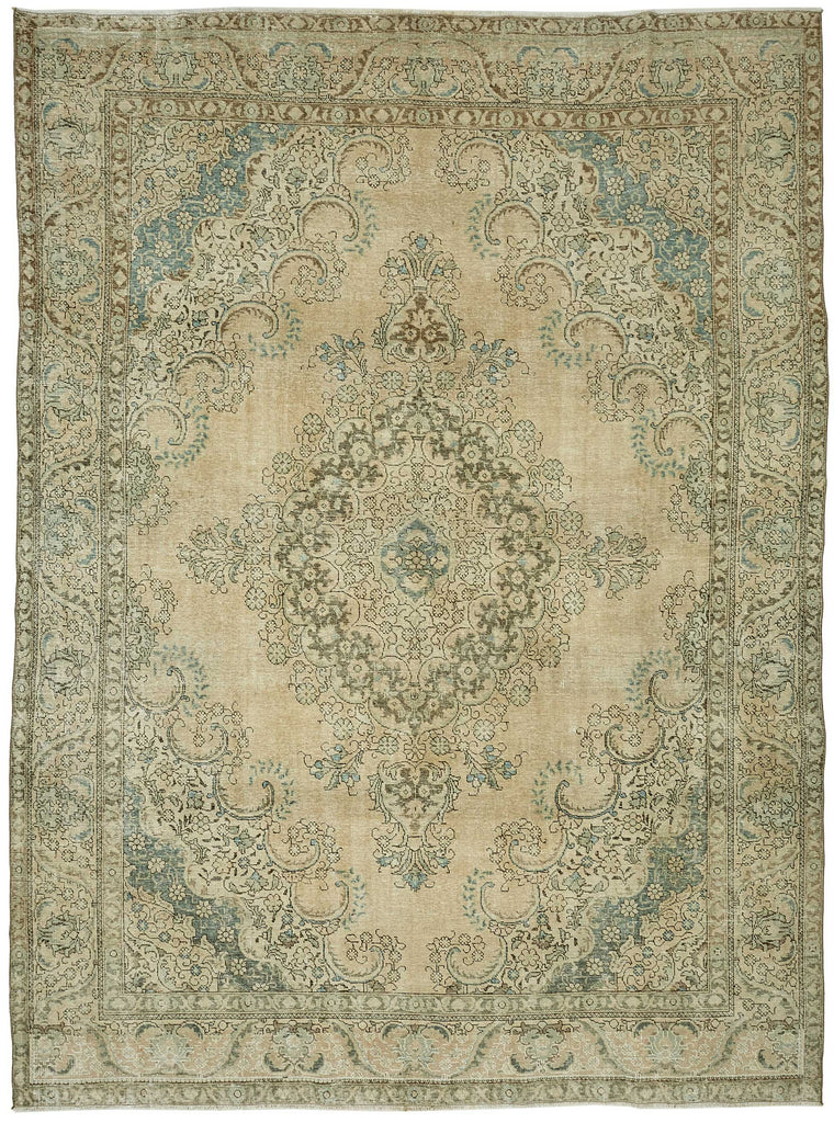 Beige vintage Persian rug 47688, 2.93 x 3.88 metres – full rug