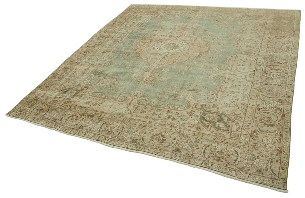 Beige vintage Persian rug 47874, 2.94 x 3.81 metres – photograph 3