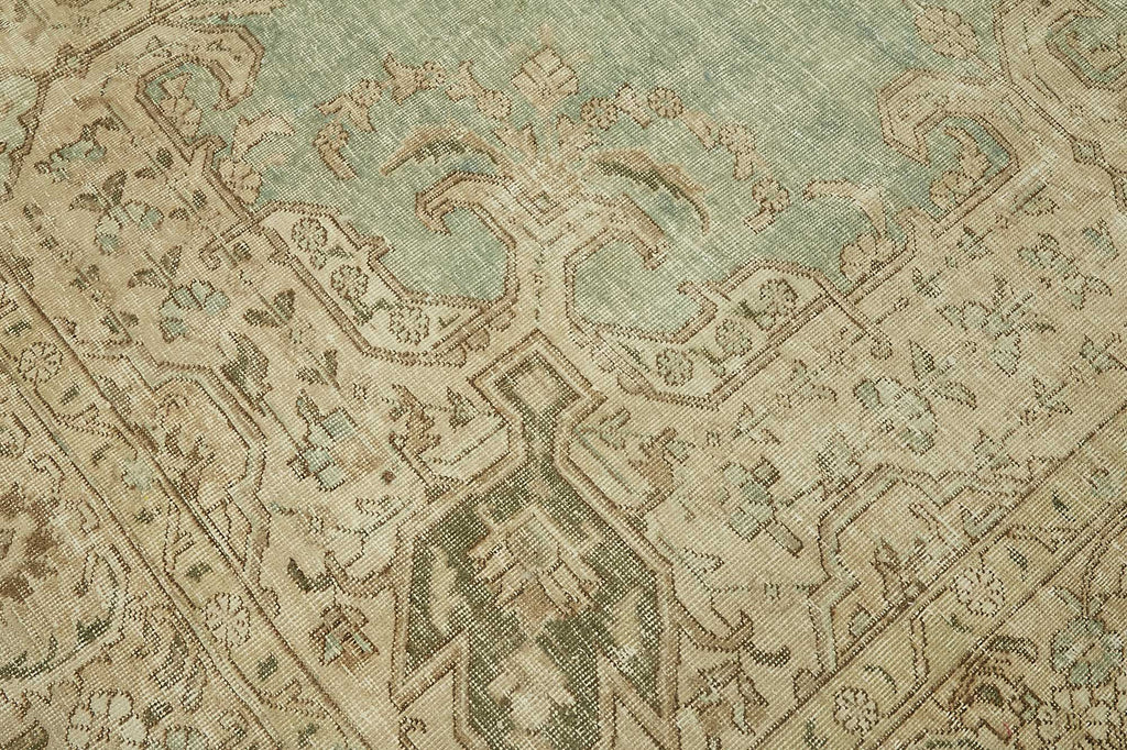 Beige vintage Persian rug 47874, 2.94 x 3.81 metres – photograph 9
