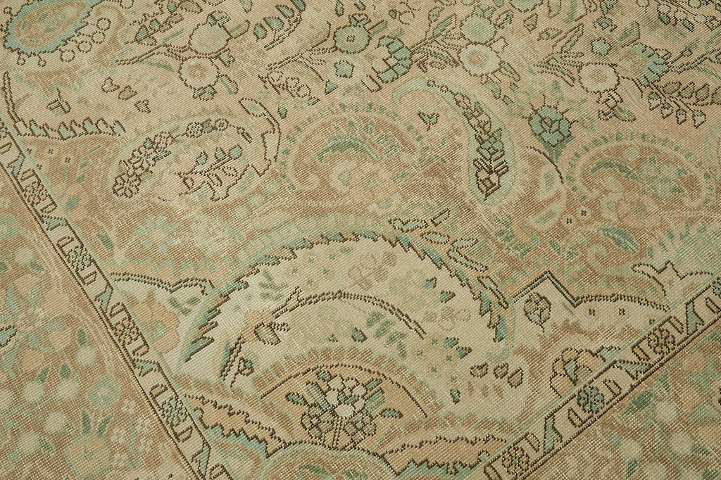 Beige vintage Persian rug 47875, 2.90 x 3.88 metres – photograph 9