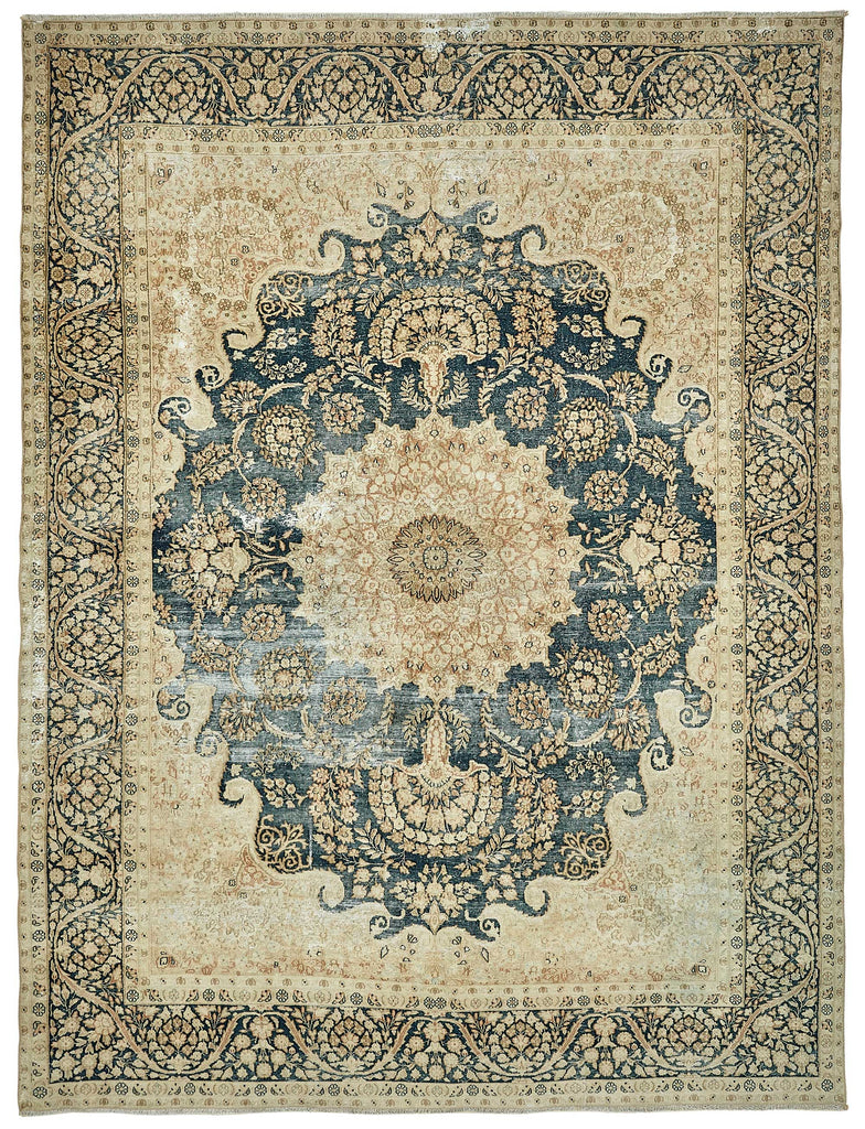 Beige vintage Persian rug 49460, 2.62 x 3.47 metres – full rug