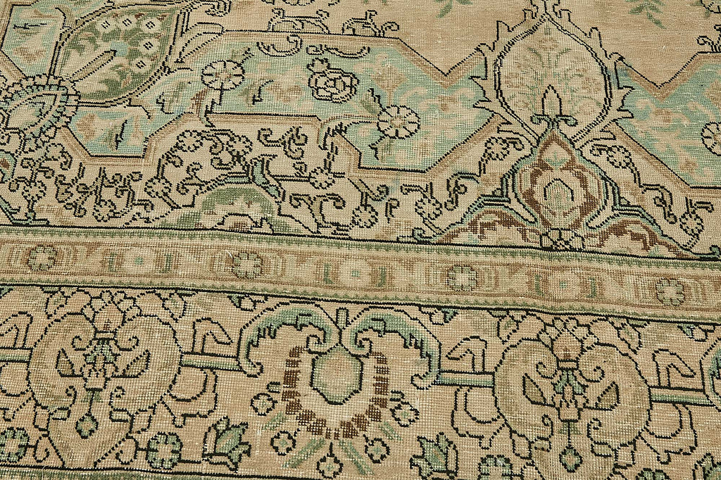 Beige vintage Persian rug 49465, 2.92 x 3.87 metres – photograph 10