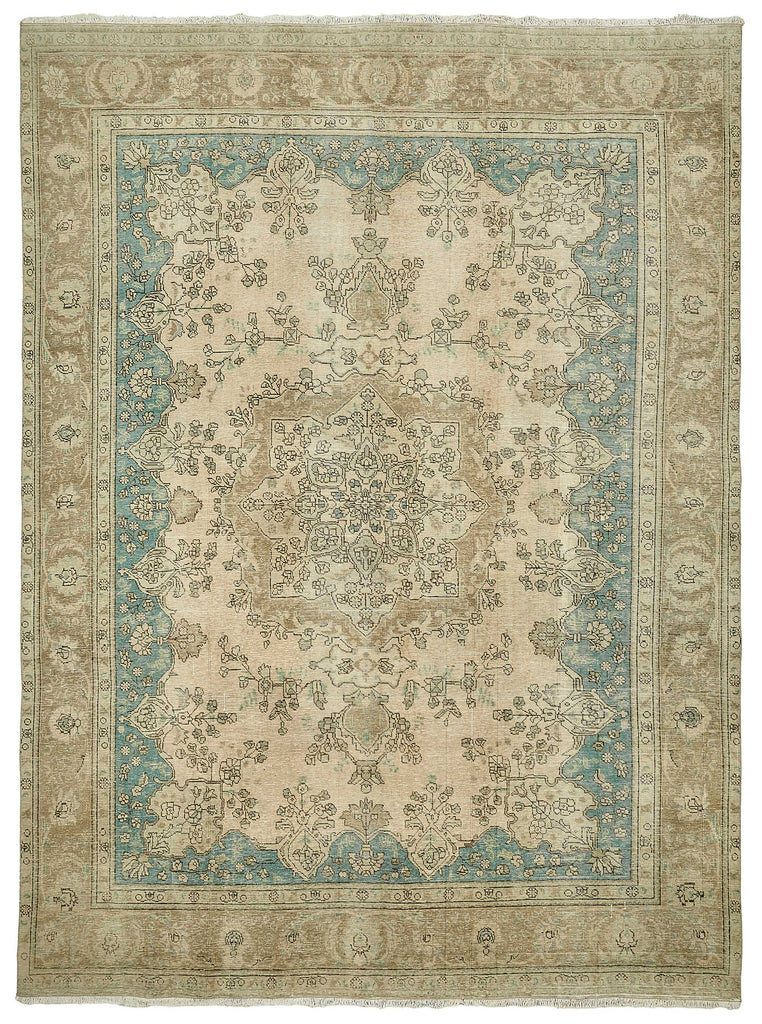 Beige vintage Persian rug 49467, 2.93 x 3.80 metres – full rug