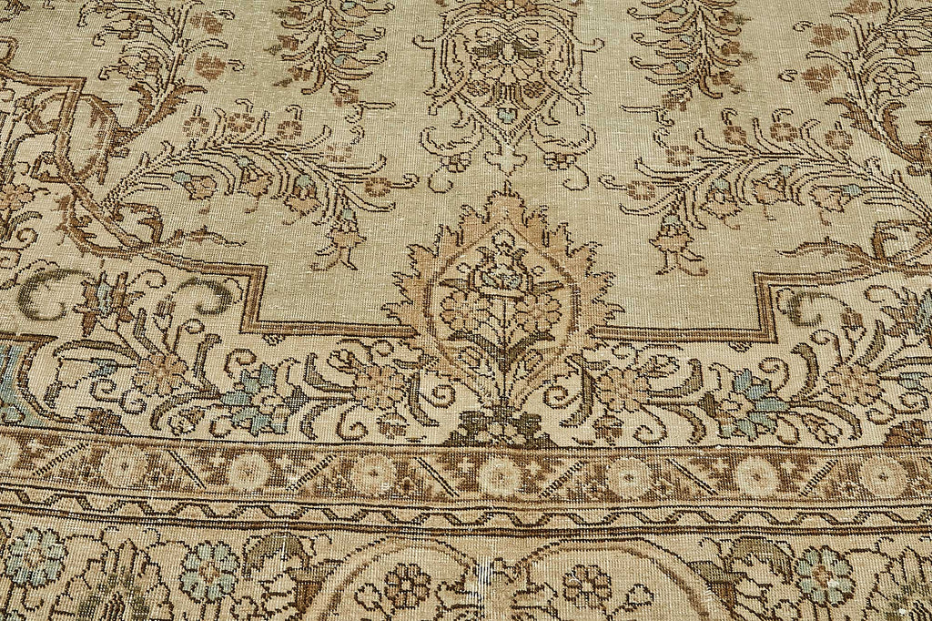 Beige vintage Persian rug 49468, 2.96 x 3.90 metres – photograph 10