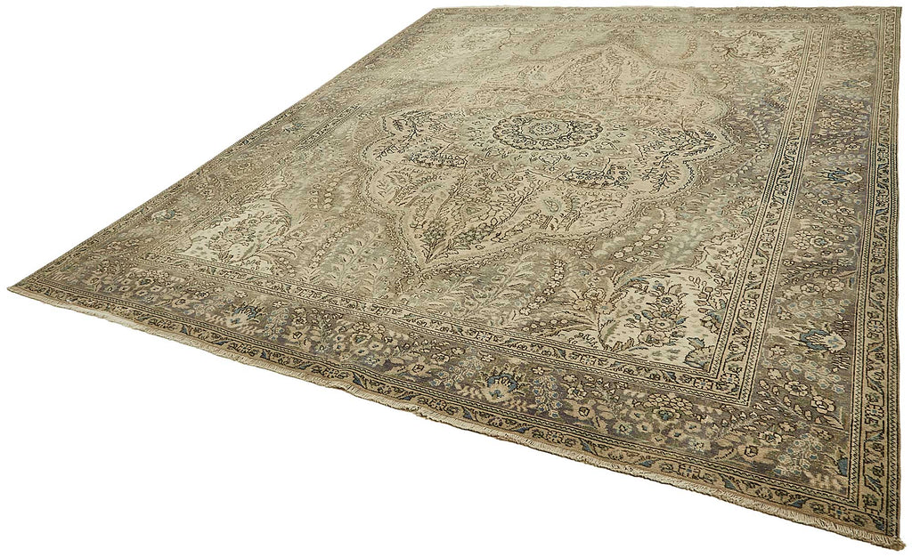 Beige vintage Persian rug 49474, 2.97 x 3.74 metres – photograph 3