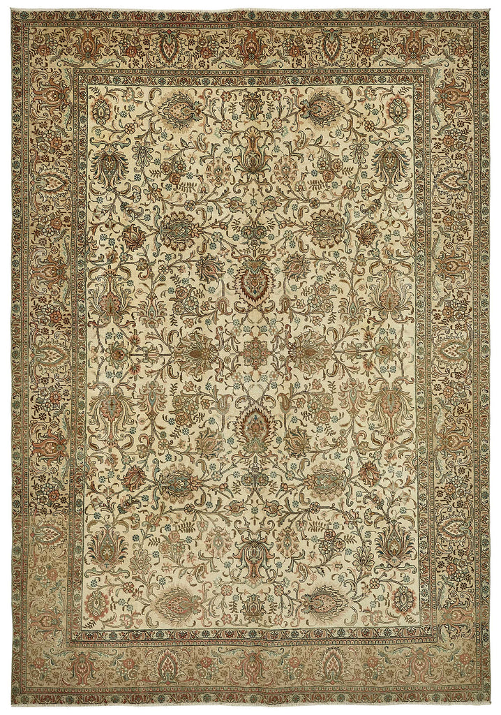 Beige vintage Persian rug 49701, 2.46 x 3.55 metres – full rug