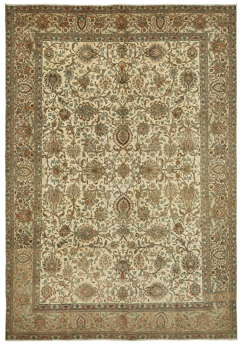 Beige vintage Persian rug 49701, 2.46 x 3.55 metres – full rug